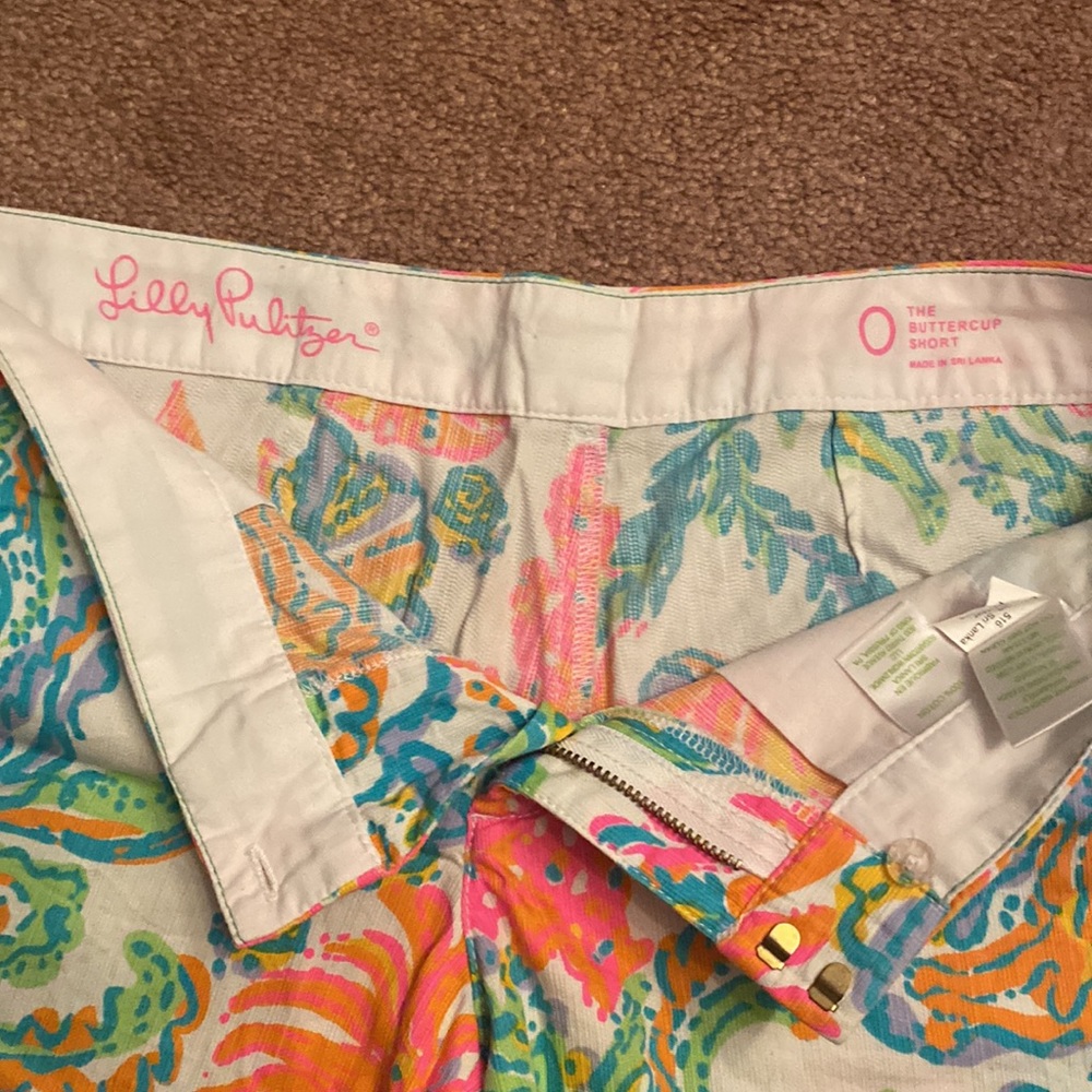 Lilly Pulitzer - Picture 2 of 4
